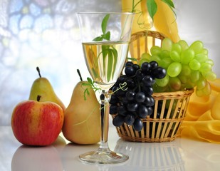 wine with fruits