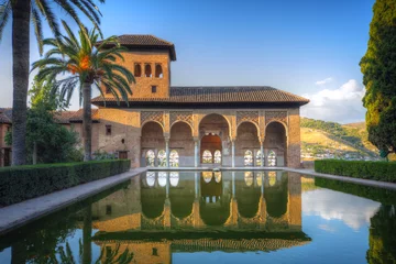 Papier Peint photo autocollant Travaux détablissement Alhambra patio with pool, Granada, Spain