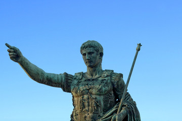 Statua imperatore romano - obrazy, fototapety, plakaty