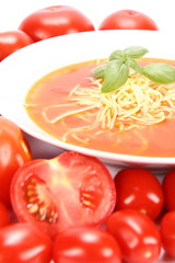 Tomato soup with macaroni and some fresh tomatoes