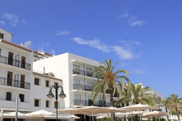 Fototapeta na wymiar moraira white houses palm tree Mediterranean Spain