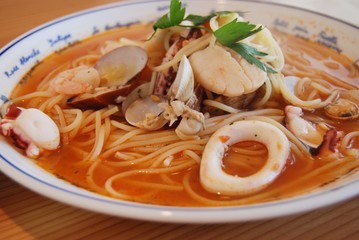 シーフードパスタ