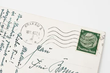 Rolgordijnen Alte Postkarte von 1940 mit Hindenburg-Briefmarke © Markus Bormann