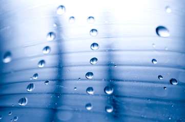 Wasser. Water. Aqua. H2O