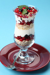 Red and black currant parfait with yogurt and oatmeal