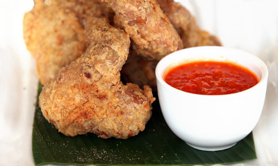 deep fried chicken wing with chili sauce