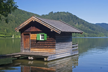 Fototapeta premium Bootshaus am Schliersee
