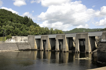 Obraz premium Barrage Hydroélectrique EDF du Sablier