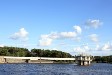 Barrage de la Chèze