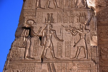 hieroglyphes à Kom Ombo