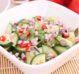 Gurkensalat mit Chili