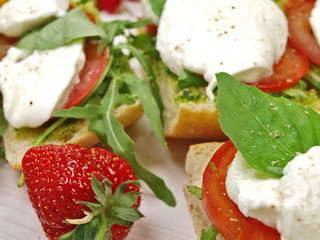 tomato mozzarella sandwiches