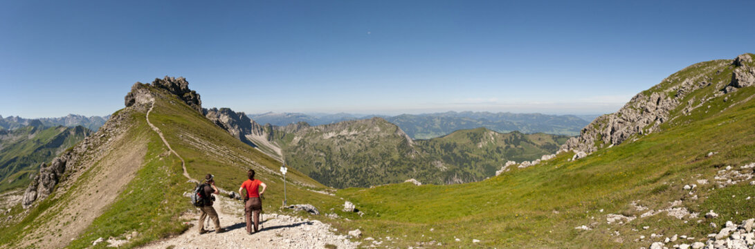 รูปภาพWanderweg – เลือกดูภาพถ่ายสต็อก เวกเตอร์ และวิดีโอ128,329 | Adobe ...