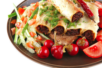 cannelloni with tomato and peppers