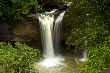 Naklejka premium Heosuwat waterfall