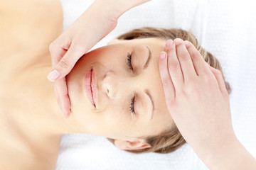 Obraz na płótnie Canvas Slack woman having a massage