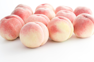 もも © kazoka303030