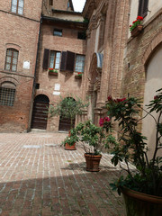 Fototapeta na wymiar Siena - średniowieczny klimat i charakterystyczne kolory
