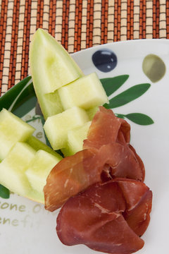 Bresaola - Italienischer Rindfleisch-Schinken mit Melone