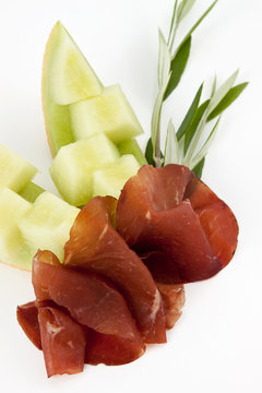 Bresaola - Italienischer Rindfleisch-Schinken mit Melone