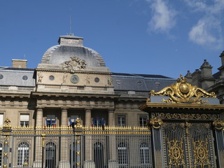 Fototapeta na wymiar Paris Courthouse
