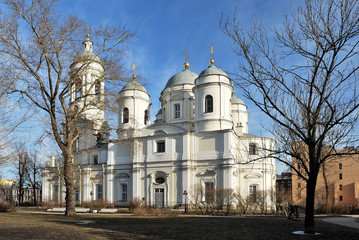 Fototapeta na wymiar St. Vladimir Cathedral