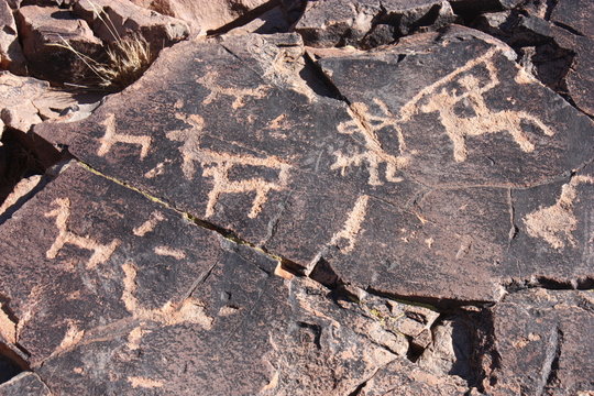 Petroglifos en El Pintado