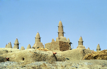 Mud mosque, Sirimou, Mali