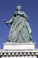 Obraz premium Kärnten, Klagenfurt - Denkmal von Kaiserin Maria Theresia