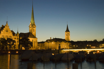 Fototapeta na wymiar Zürich at night