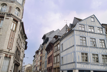 Fototapeta premium Calles de la ciudad medieval de Roeun, Normadía, Francia.