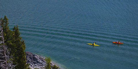 Obraz premium Two people Kayaking