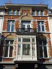 Fototapeta na wymiar Art Nouveau facade in central Brussels