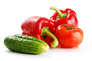 Composition with wet raw vegetables