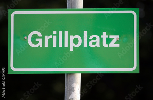 "Hinweisschild Grillplatz" Stockfotos und lizenzfreie Bilder auf