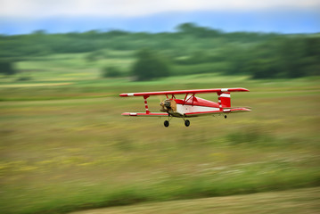 Aircraft model flying
