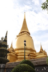 Fototapeta na wymiar Grand Palace Stupa