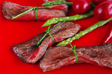 red meat slices and vegetables