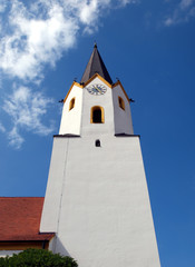 Fototapeta na wymiar Stadtpfarrkirche St Peter u. Paweł w Freystadt