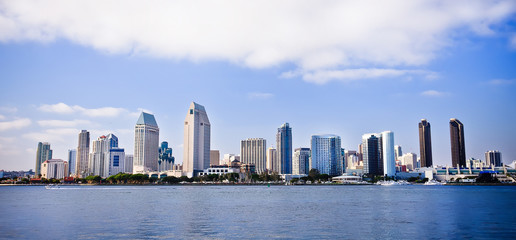 Fototapeta na wymiar San Diego City Skyline along Harbor