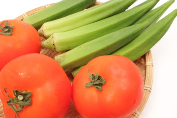 トマトとオクラ