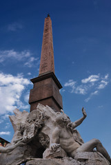 Fototapeta na wymiar Fontana de los cuatro ríos,roma,Italia