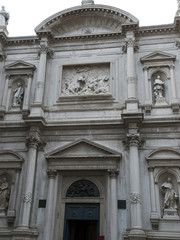 Fototapeta na wymiar Fasada kościoła San Rocco - Wenecja, Włochy