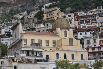 Fototapeta na wymiar Kościół Santa Maria Assunta w Positano