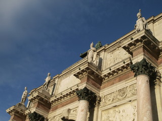 Arco del triunfo del Louvre en Paris
