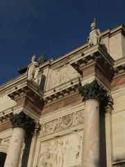 Arco del triunfo del Louvre en Paris