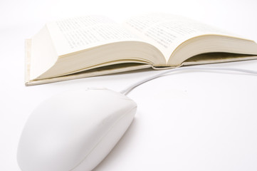 本とマウス