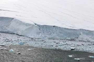 Rolgordijnen Arctic glacier © Vladimir Melnik