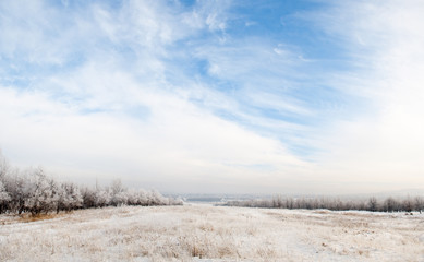 Obraz na płótnie Canvas Winter panorama with beautiful blue sky