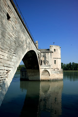 Fototapeta na wymiar Le Pont D'Avignon Most w Awinion, Francja